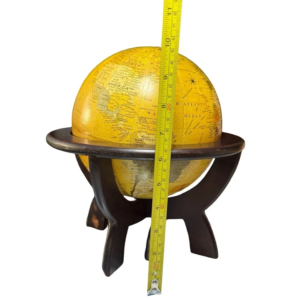 Globe 12 
